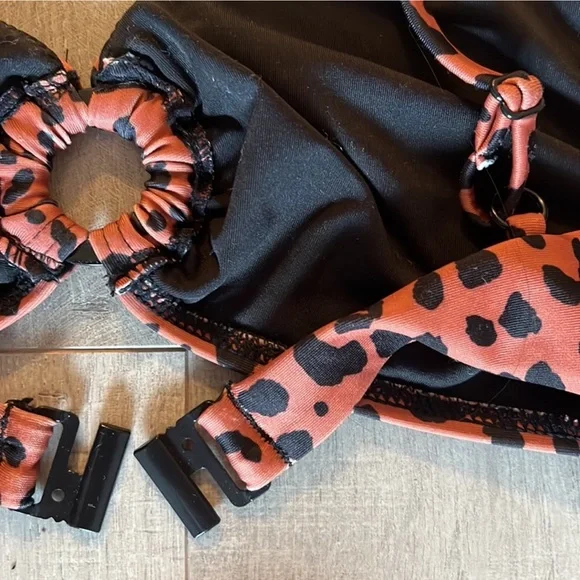 Leopard print bikini - Picture 4 of 4